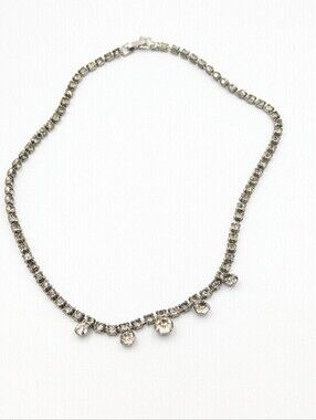 Vintage rhinestone diamante silver tone necklace